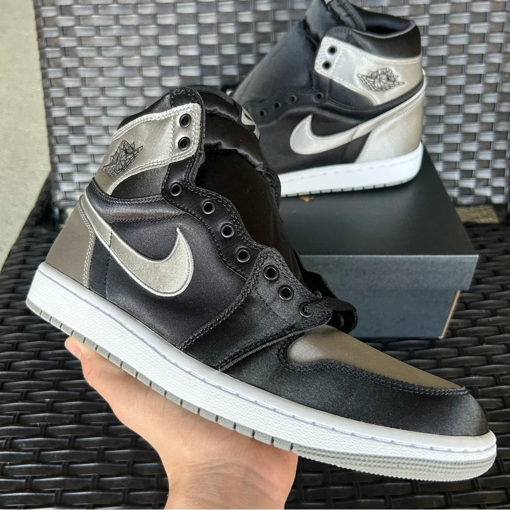 AIR JORDAN 1 RETRO OG HIGH SATIN SHADOW - MENS 10.5 / WOMENS 12 - Picture 1 of 5